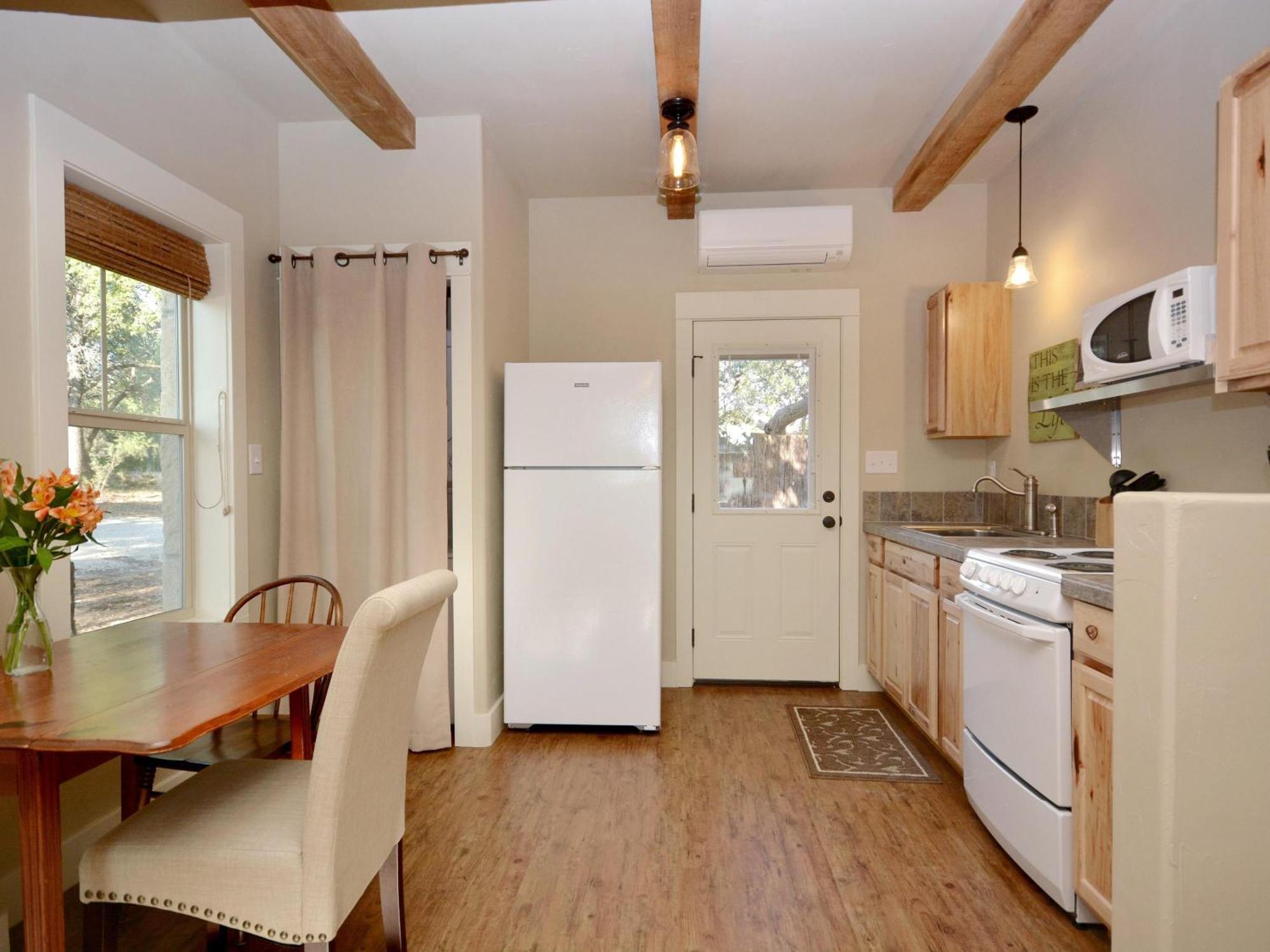 Cabins At Flite Acres - Desert Willow Wimberley Exterior foto