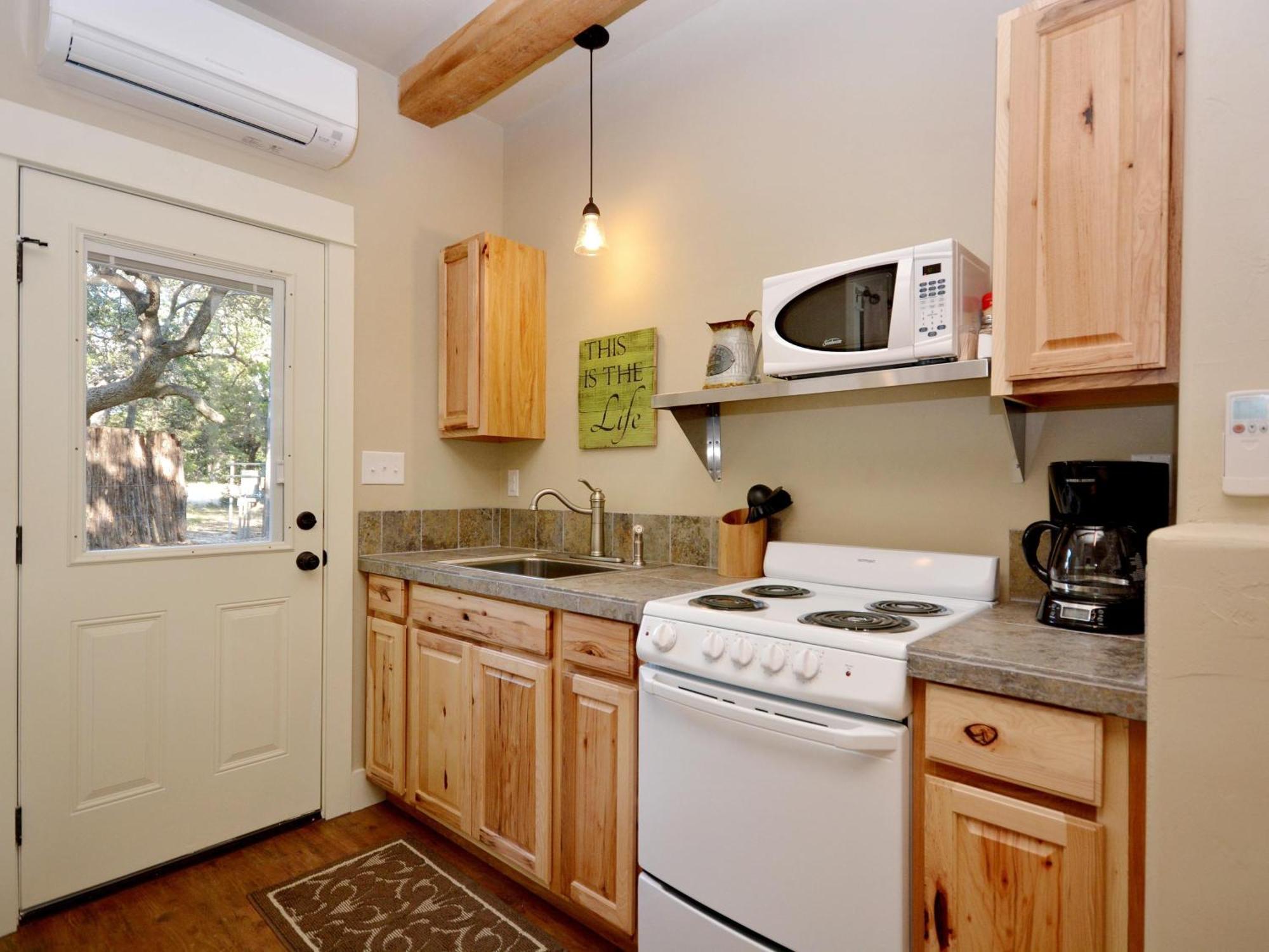 Cabins At Flite Acres - Desert Willow Wimberley Exterior foto